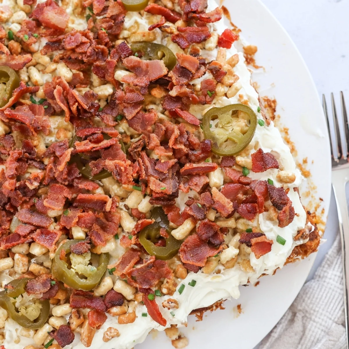 Irresistible Loaded Jalapeño Pretzel Sheet Cake, perfect for game-day gatherings and snacks.
