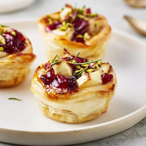 Mini Cranberry Brie Wreath